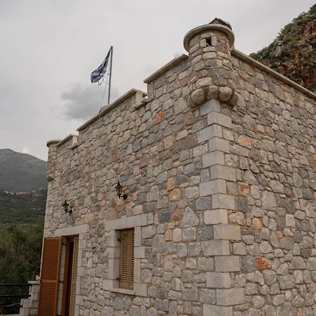 Vila Voukamvilia 3 Minutes Walk From