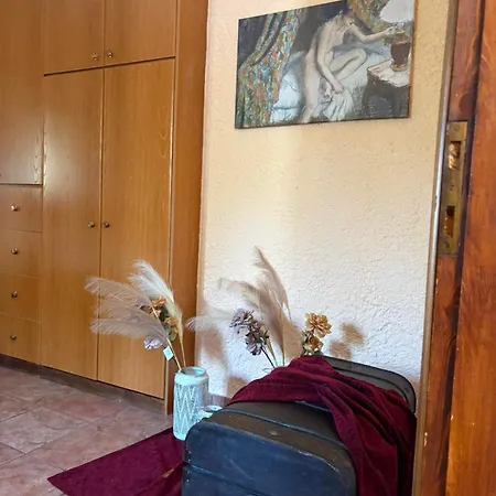 Willa Voukamvilia 3 Minutes Walk From Néon Oítilon