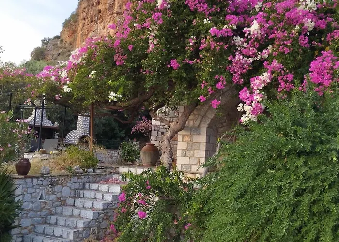 Villa Voukamvilia 3 Minutes Walk From *