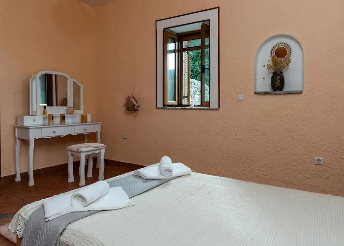 Villa Voukamvilia 3 Minutes Walk From *